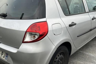 Aile avant gauche RENAULT CLIO 3