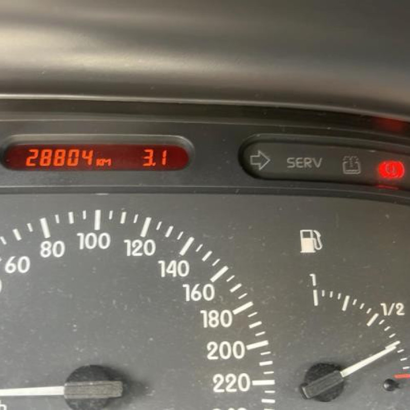 Compteur RENAULT LAGUNA 1 Photo n°7