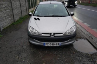 Pompe à carburant PEUGEOT 206