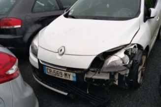 Porte fusible RENAULT MEGANE 3