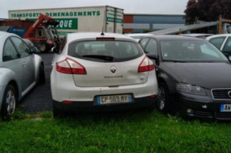 Porte fusible RENAULT MEGANE 3