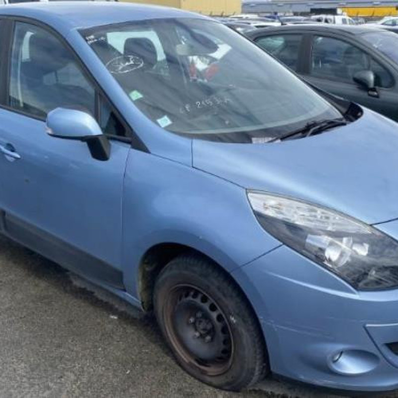 Boitier UCH RENAULT SCENIC 3 Photo n°7