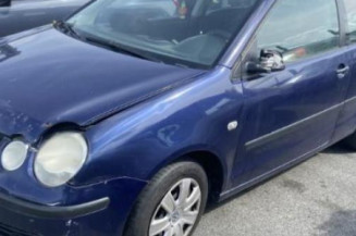 Serrure avant droit VOLKSWAGEN POLO 4