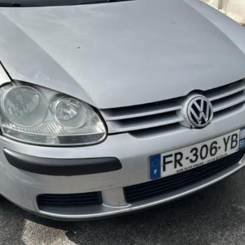 Feu arriere principal gauche (feux) VOLKSWAGEN GOLF 5 Photo n°17