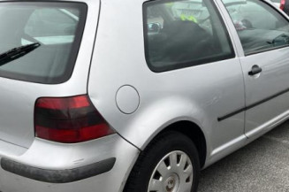 Serrure avant droit VOLKSWAGEN GOLF 4