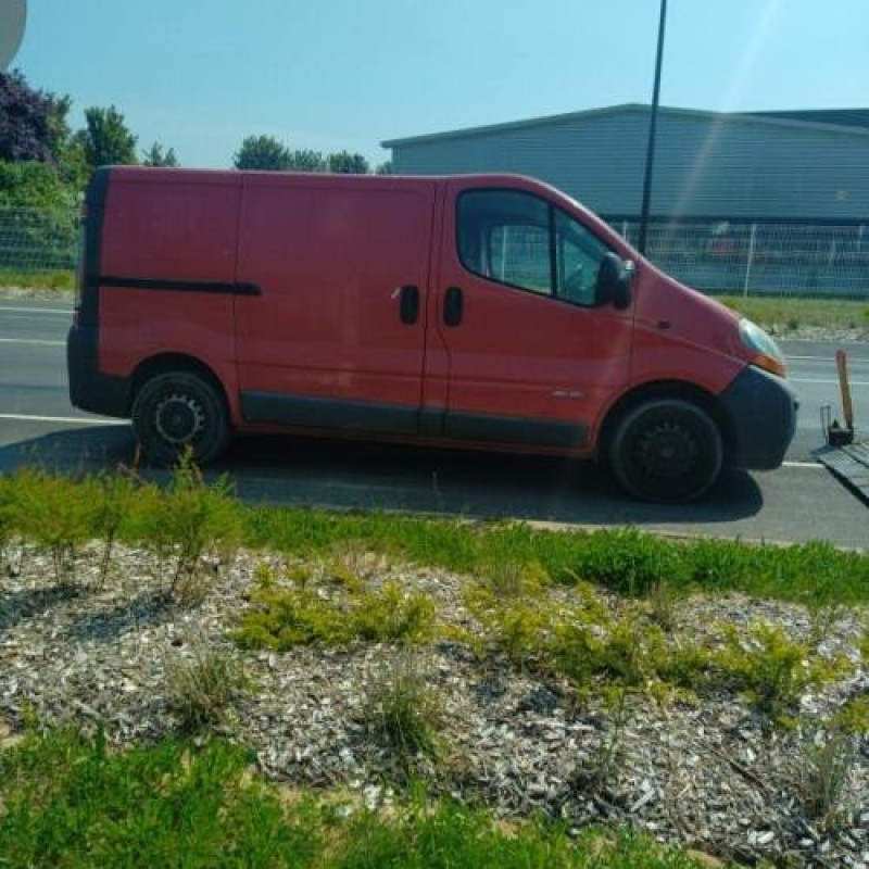 Capot RENAULT TRAFIC 2 Photo n°11