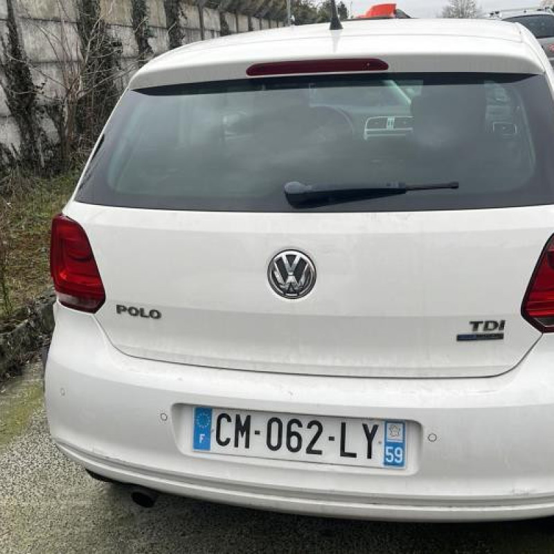 Actionneur verrou trappe d'essence VOLKSWAGEN POLO 5 Photo n°9