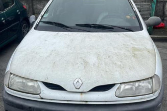 Bouton de warning RENAULT LAGUNA 1