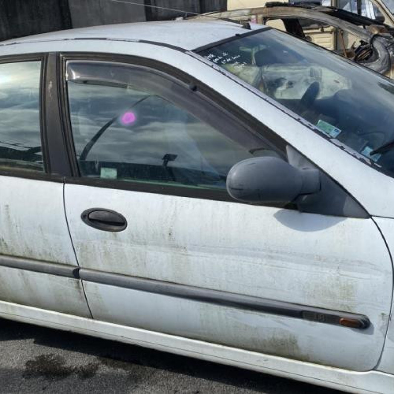 Bouton de warning RENAULT LAGUNA 1 Photo n°18