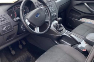 Pretensionneur de ceinture avant gauche FORD C-MAX 1