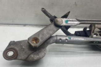 Moteur essuie glace avant TOYOTA COROLLA VERSO 2