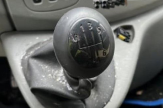 Moteur essuie glace avant RENAULT TRAFIC 2