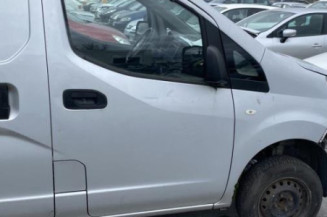 Poignee porte avant gauche NISSAN NV200