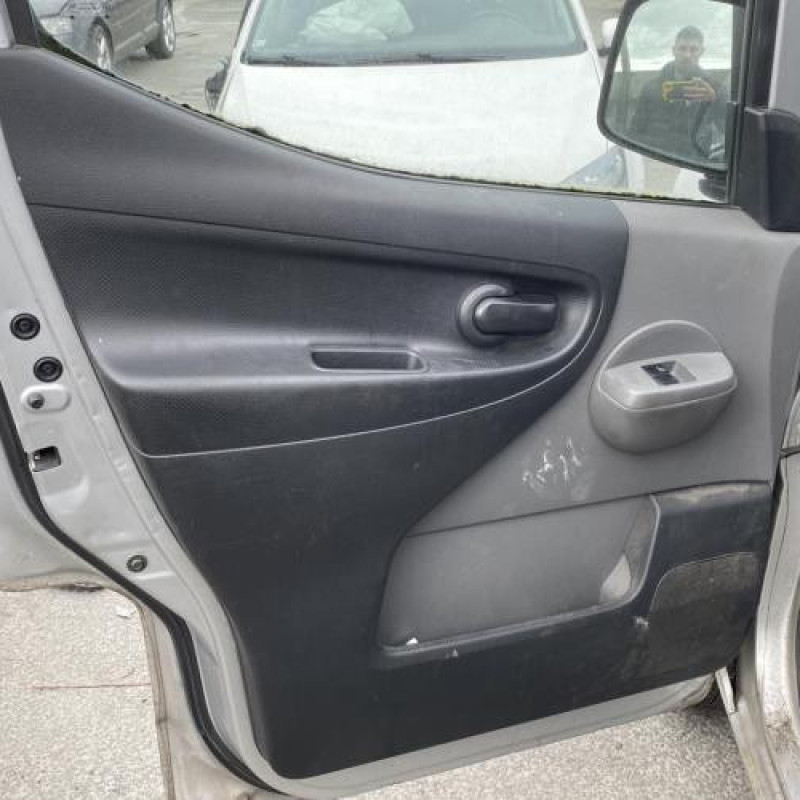 Pretensionneur de ceinture avant droit NISSAN NV200 Photo n°19