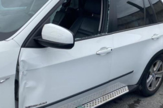 Poignee porte avant droit BMW X5 E70