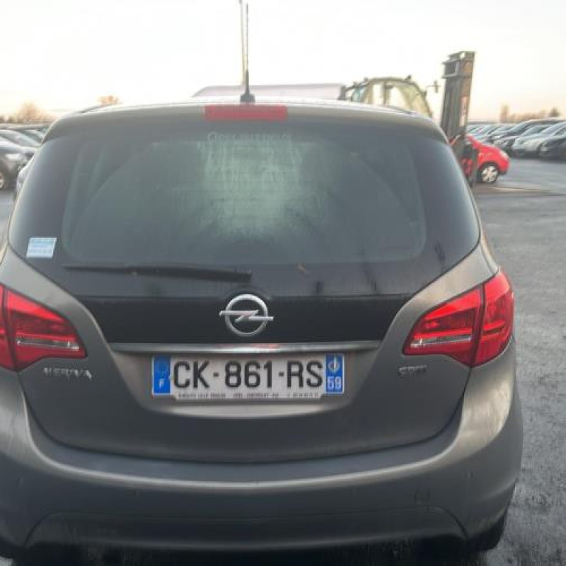 Serrure avant gauche OPEL MERIVA B Photo n°8