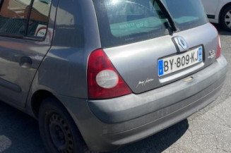 Pare choc arriere RENAULT CLIO 2