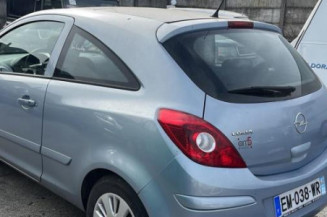 Serrure avant gauche OPEL CORSA D