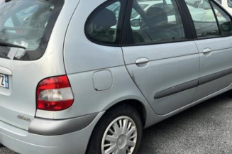 Aile avant droit RENAULT SCENIC 1