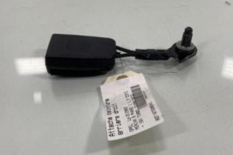 Attache ceinture arriere droit OPEL MERIVA B Photo n°1