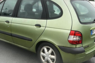 Aile avant droit RENAULT SCENIC 1