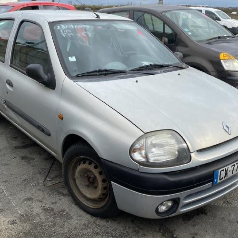 Moteur RENAULT CLIO 2 Photo n°1