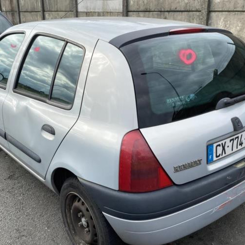 Moteur RENAULT CLIO 2 Photo n°7