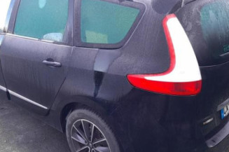 Boitier UCH RENAULT GRAND SCENIC 3