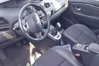 Boitier UCH RENAULT GRAND SCENIC 3