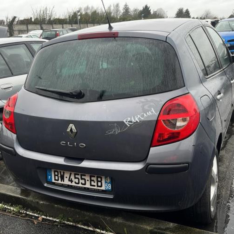 Boitier UCH RENAULT CLIO 3 Photo n°10