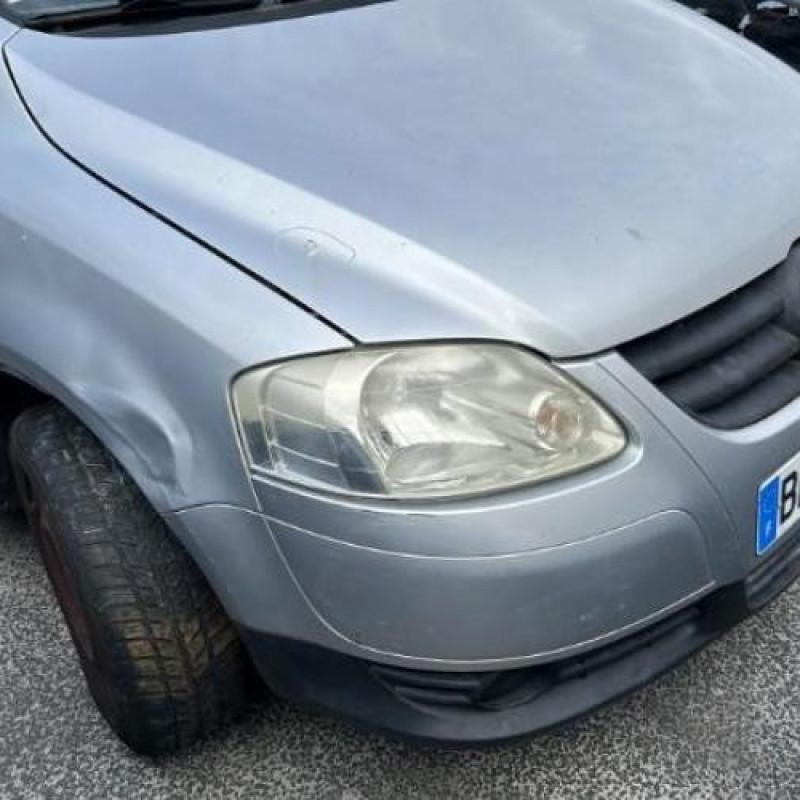 Moteur essuie glace avant VOLKSWAGEN FOX Photo n°7