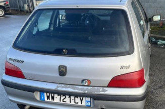 Optique avant principal droit (feux)(phare) PEUGEOT 106