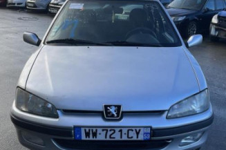 Porte avant droit PEUGEOT 106