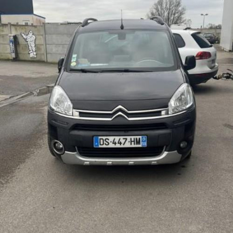 Attache ceinture arriere droit CITROEN BERLINGO 2 Photo n°6