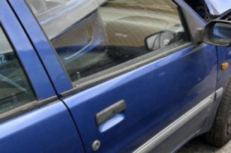 Porte avant droit PEUGEOT 106