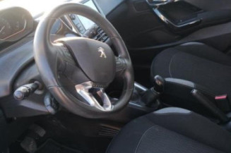 Pretensionneur de ceinture avant droit PEUGEOT 208 1