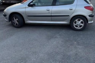 Moteur PEUGEOT 206