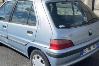 Pare choc arriere PEUGEOT 106