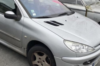 Serrure avant gauche PEUGEOT 206