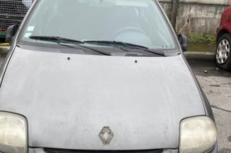 Calandre RENAULT CLIO 2