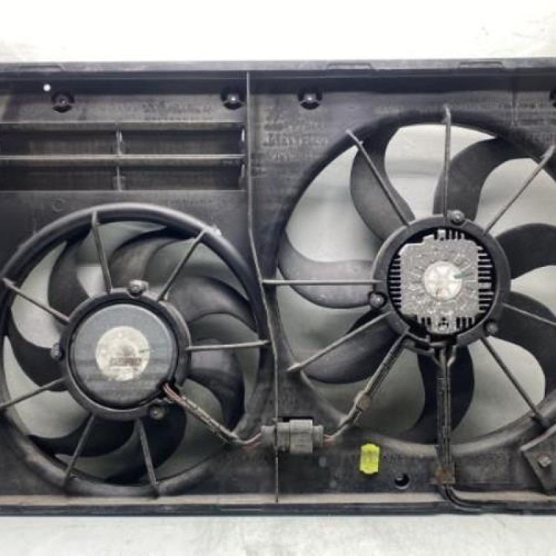 Moto ventilateur radiateur VOLKSWAGEN PASSAT 5 Photo n°3