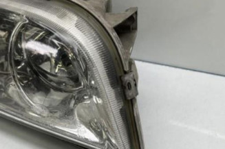 Optique avant principal droit (feux)(phare) VOLVO V 40 1