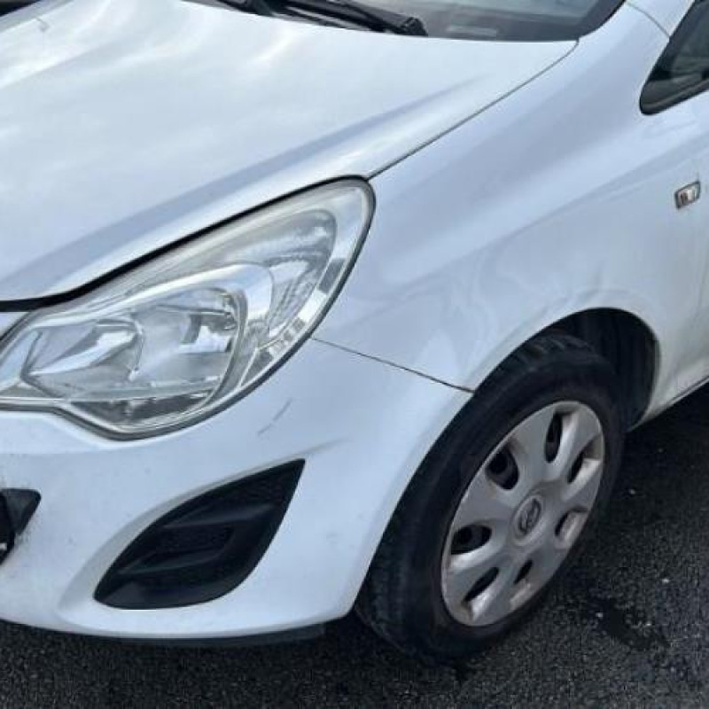 Feu arriere principal gauche (feux) OPEL CORSA D Photo n°7