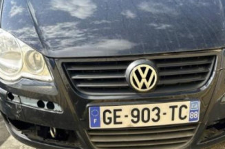 Serrure avant droit VOLKSWAGEN POLO 4