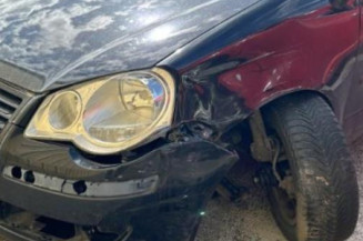 Serrure avant droit VOLKSWAGEN POLO 4