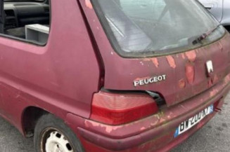 Pare choc avant PEUGEOT 106