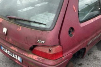 Pare choc avant PEUGEOT 106