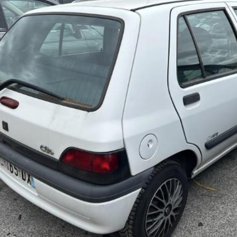 Porte avant droit RENAULT CLIO 1 Photo n°14