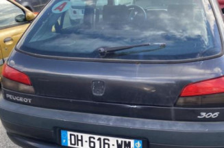 Calandre PEUGEOT 306