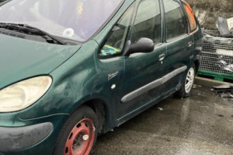 Optique avant principal gauche (feux)(phare) CITROEN XSARA PICASSO